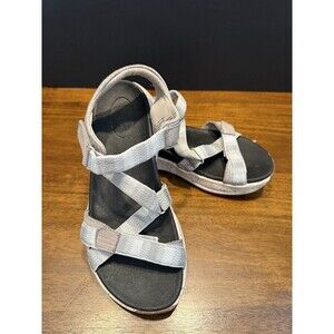 Taos Super Z Grey Multi Strappy Comfort Sandals - Women’s Size 9